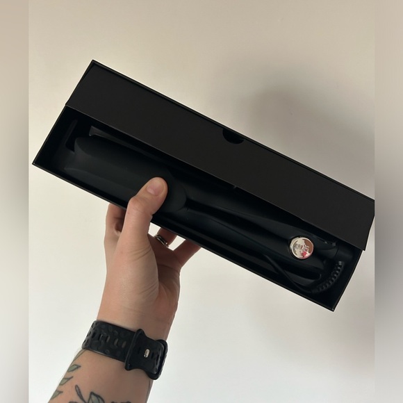 NIB ghd Max Styler - 2" Wide Plate Flat Iron - Picture 6 of 6